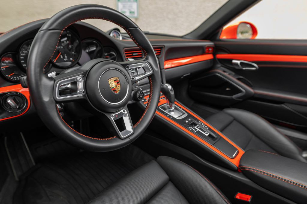 2019 Porsche 911 Image 175