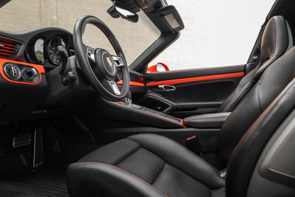 2019 Porsche 911 Image 178