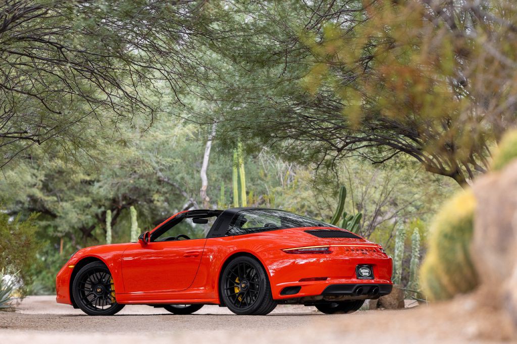 2019 Porsche 911 Image 204