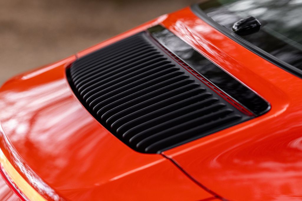 2019 Porsche 911 Image 210