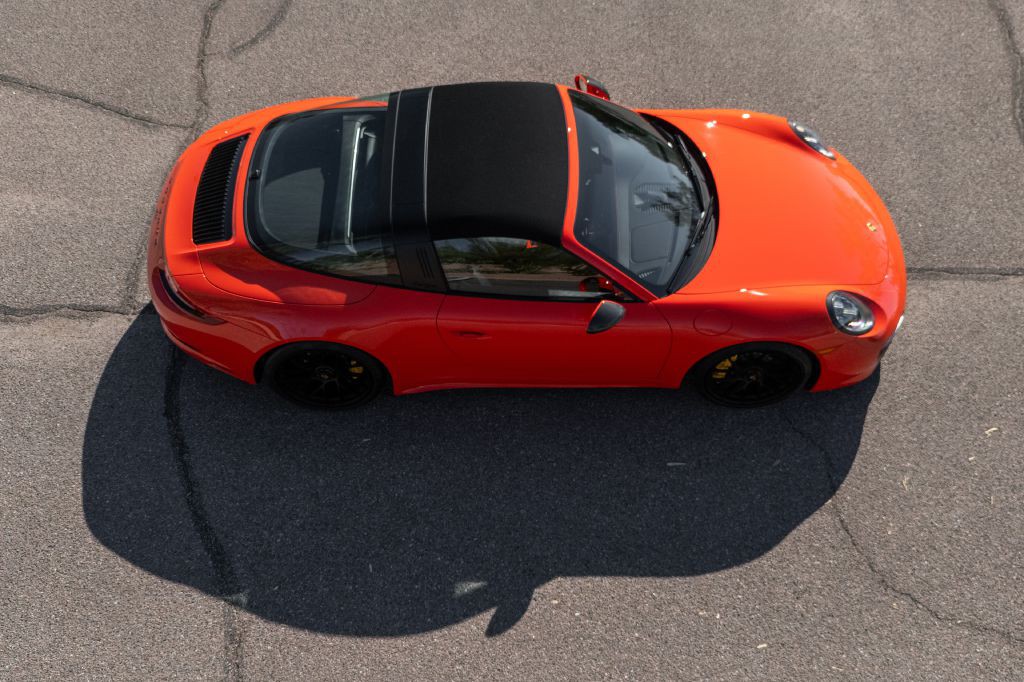 2019 Porsche 911 Image 220