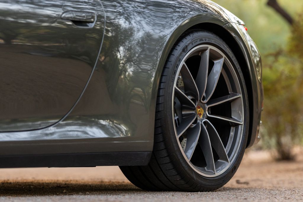 2020 Porsche 911 Image 7