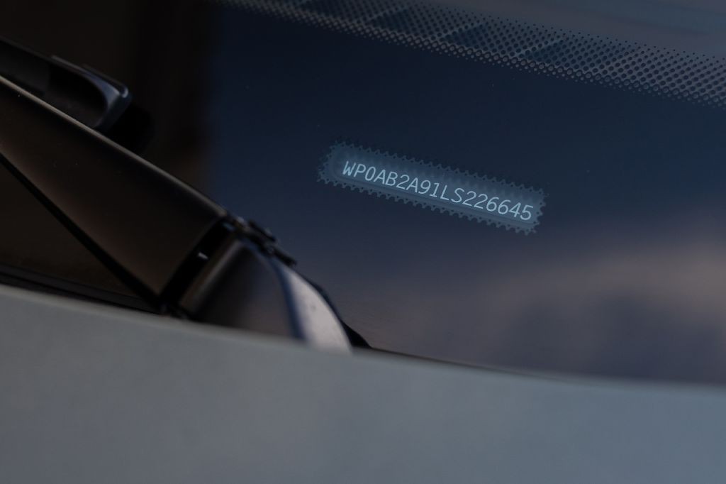 2020 Porsche 911 Image 10