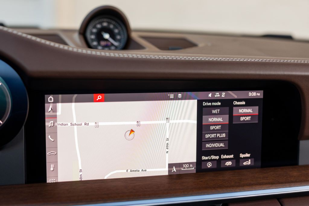 2020 Porsche 911 Image 15