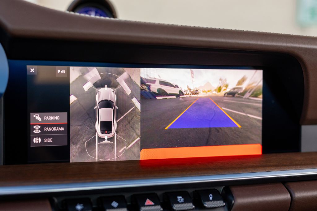 2020 Porsche 911 Image 18