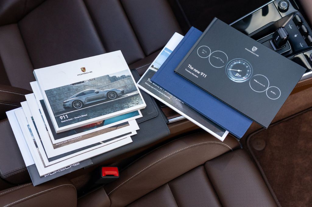 2020 Porsche 911 Image 39