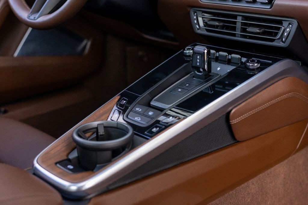 2020 Porsche 911 Image 40