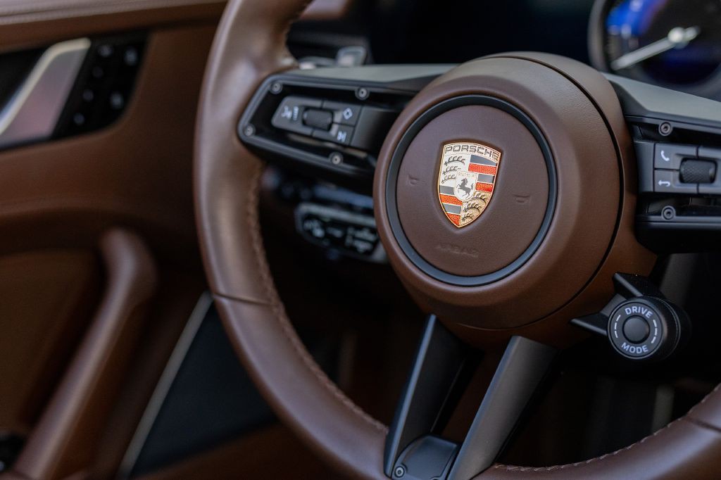 2020 Porsche 911 Image 43