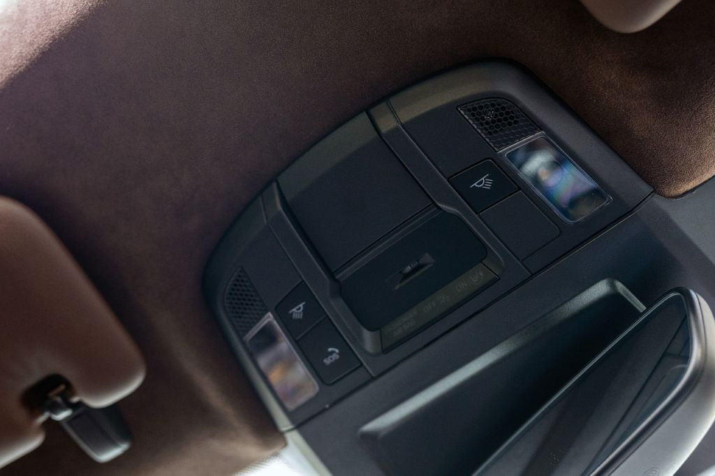 2020 Porsche 911 Image 45