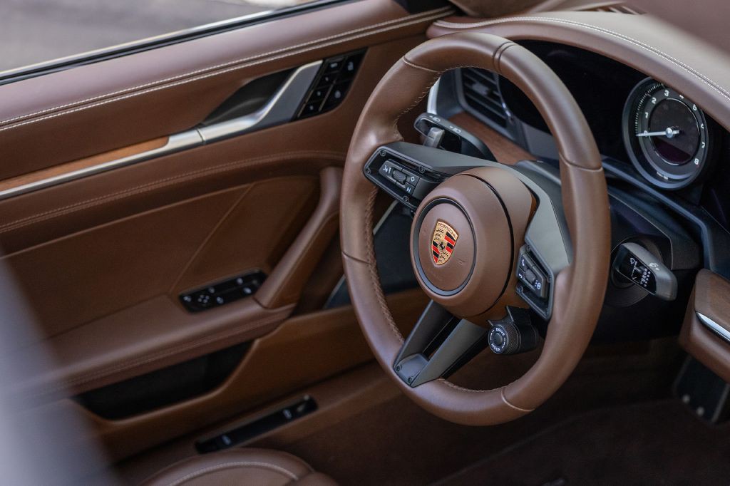 2020 Porsche 911 Image 50