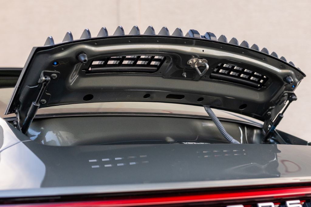 2020 Porsche 911 Image 74