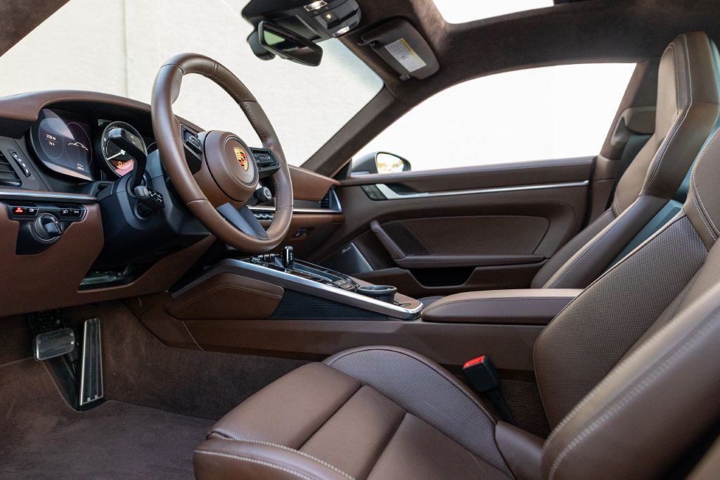 2020 Porsche 911 Image 92