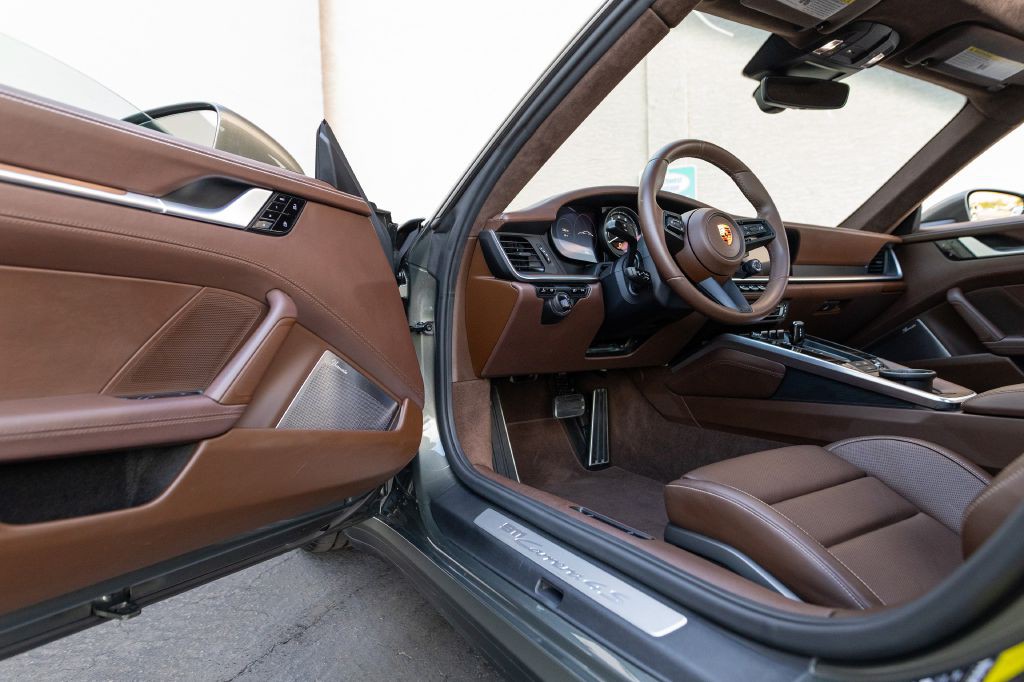 2020 Porsche 911 Image 93