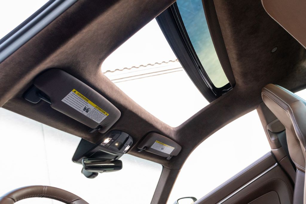 2020 Porsche 911 Image 100