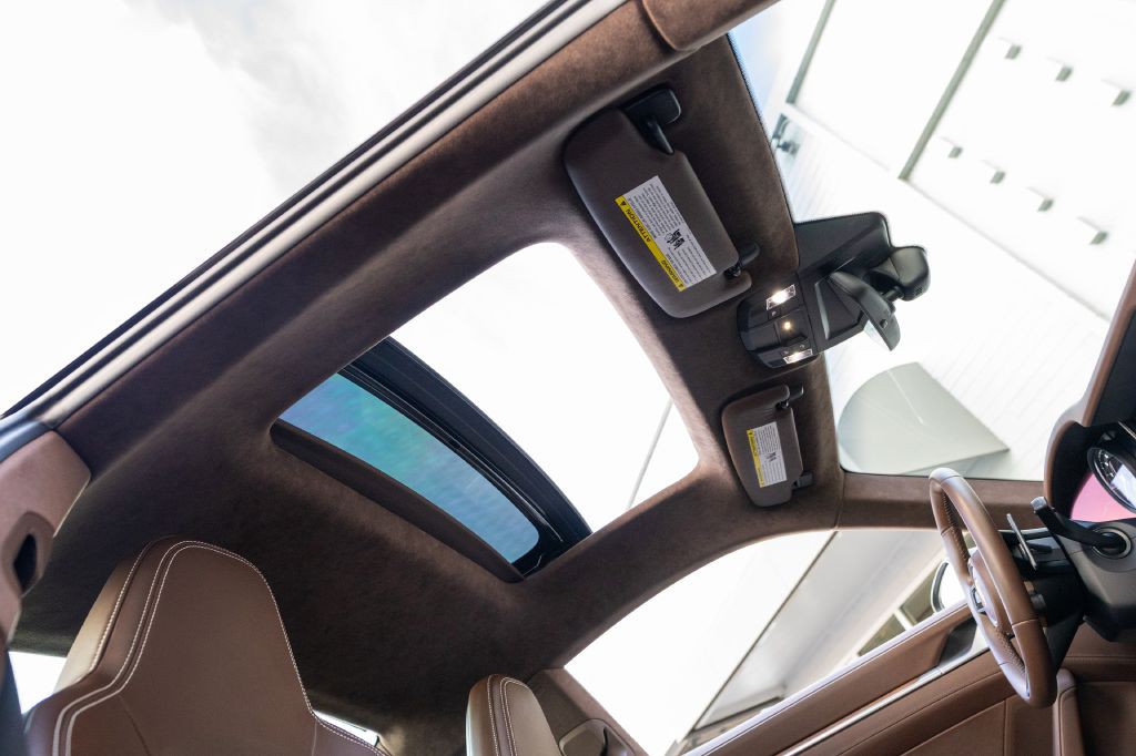 2020 Porsche 911 Image 101