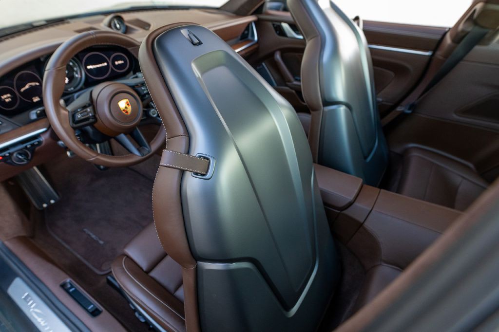 2020 Porsche 911 Image 106