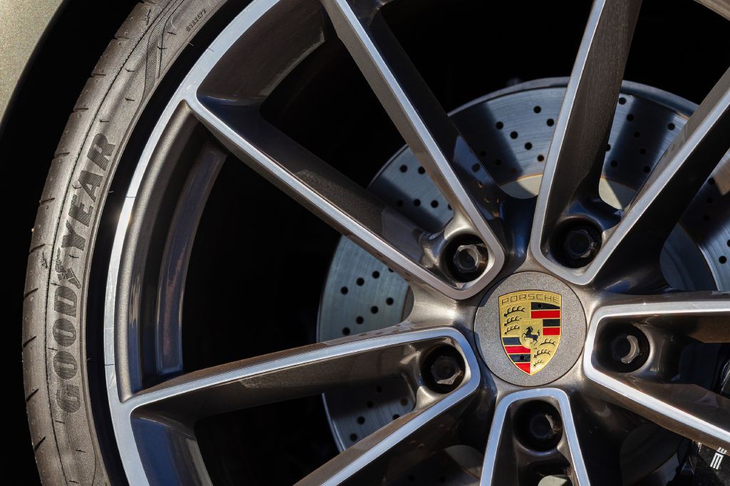 2020 Porsche 911 Image 120