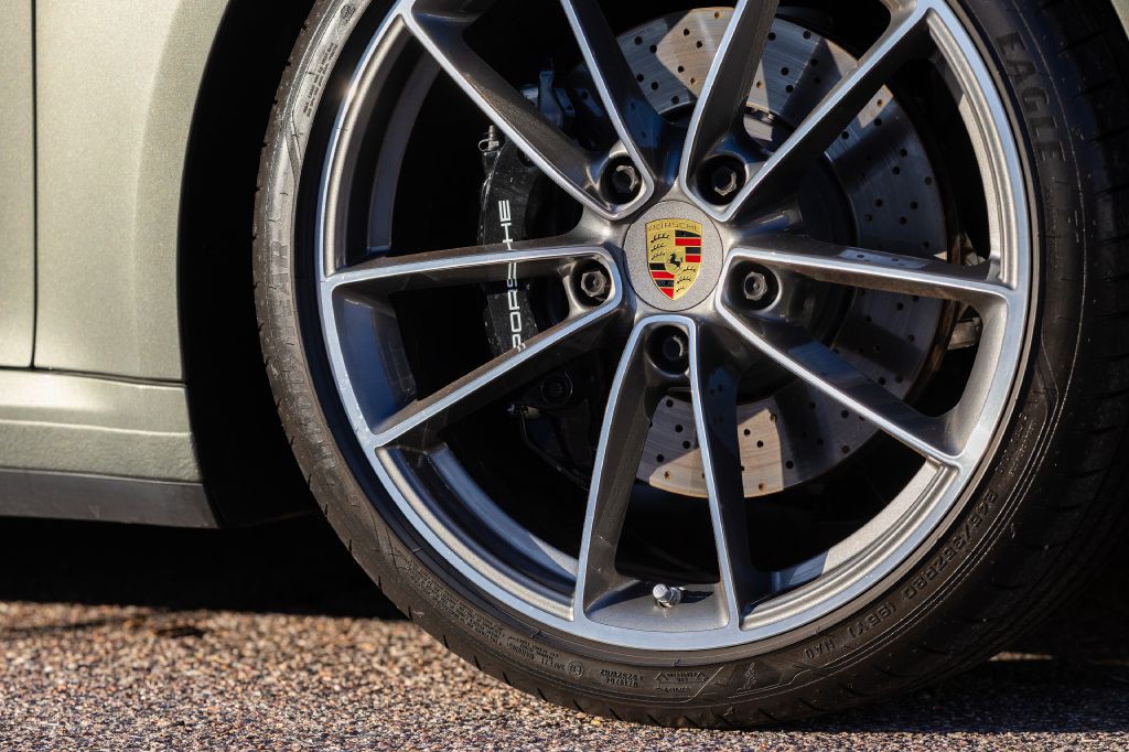 2020 Porsche 911 Image 122