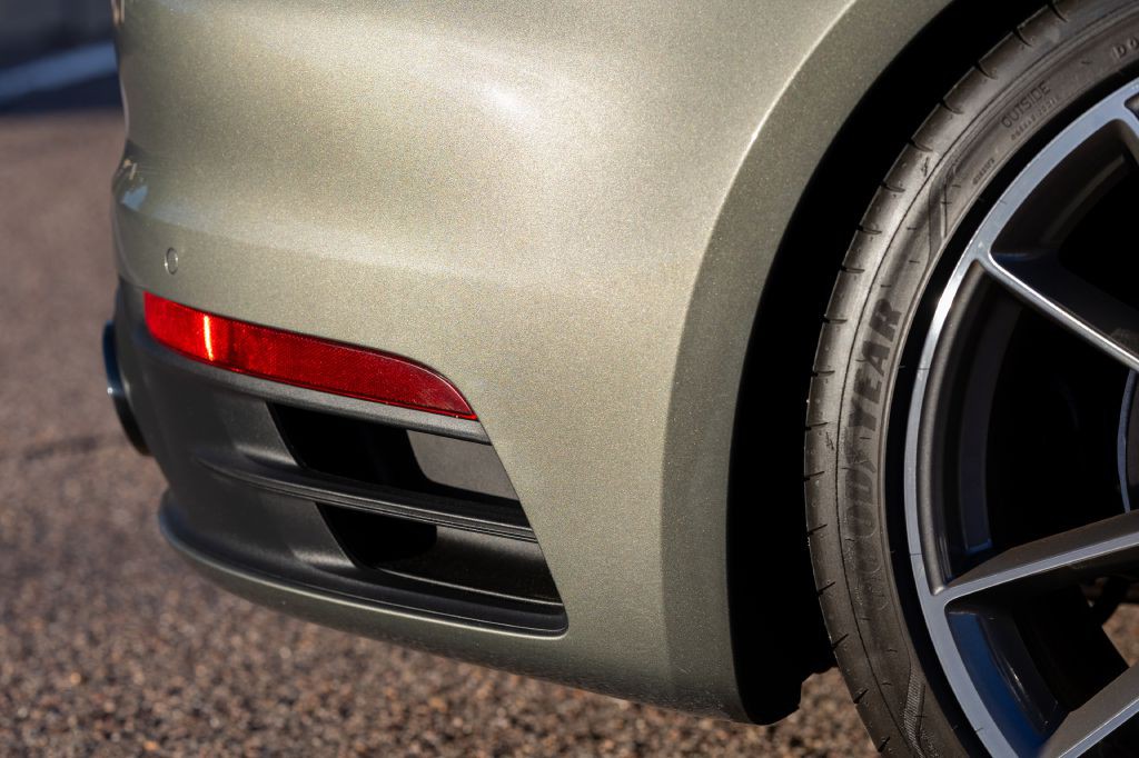 2020 Porsche 911 Image 128