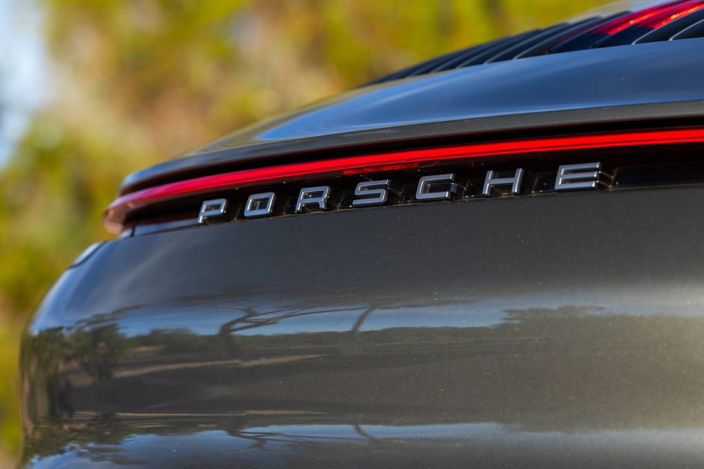 2020 Porsche 911 Image 137