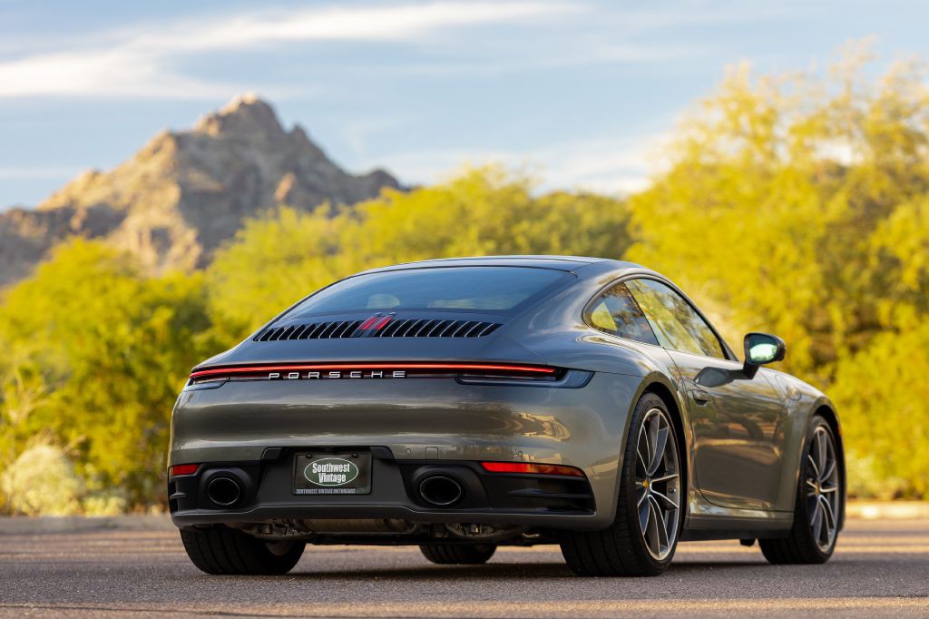 2020 Porsche 911 Image 175