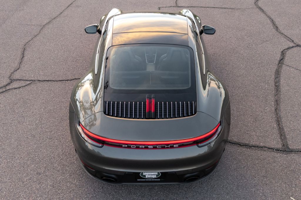 2020 Porsche 911 Image 200