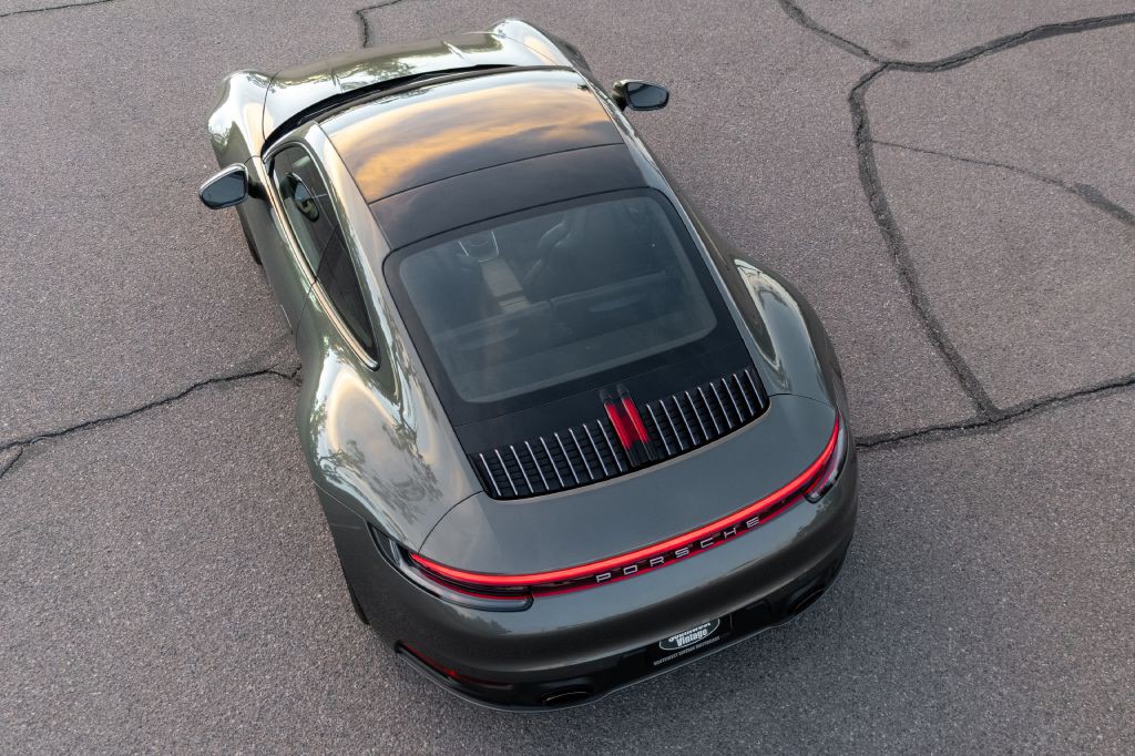2020 Porsche 911 Image 219