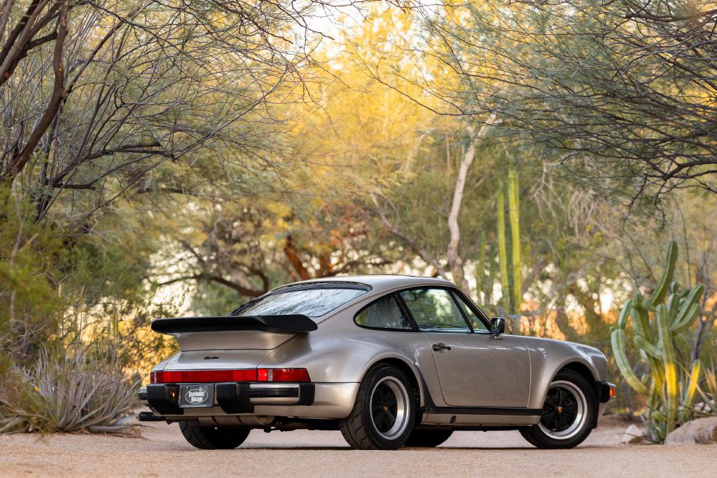 1989 Porsche 911 Image 13