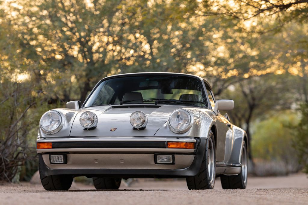 1989 Porsche 911 Image 24