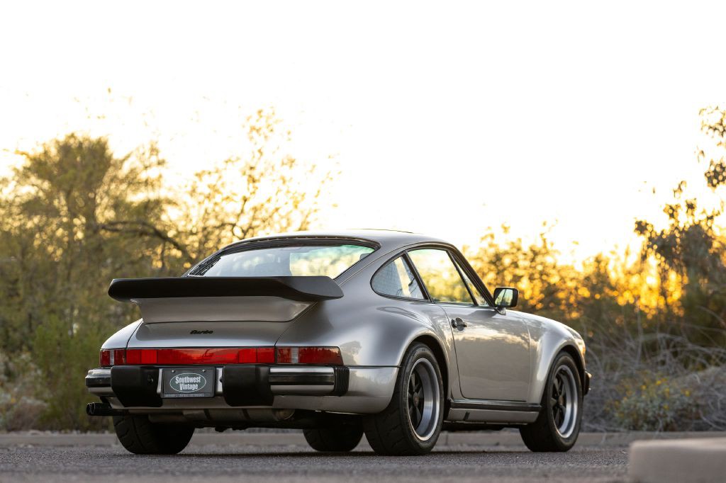1989 Porsche 911 Image 30