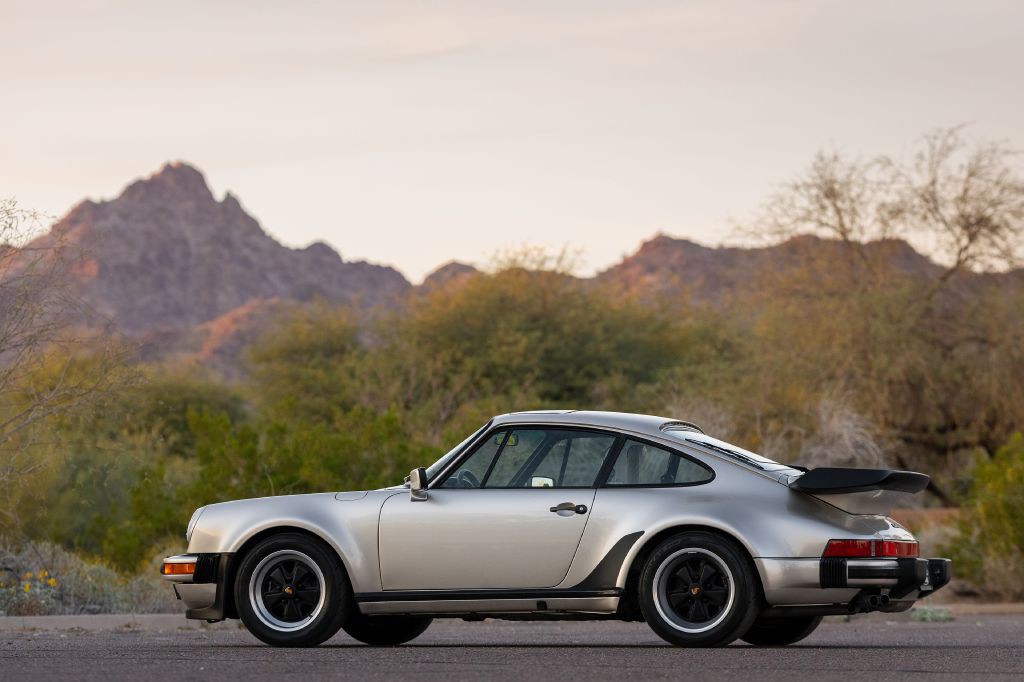 1989 Porsche 911 Image 33