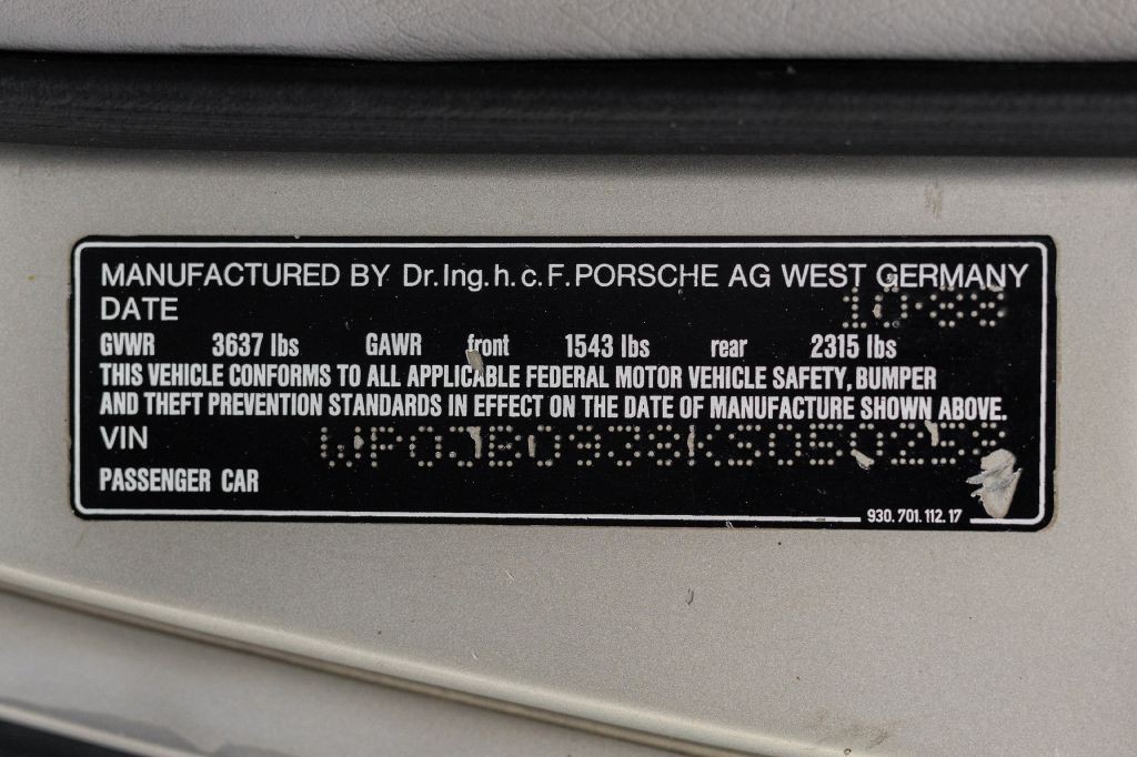 1989 Porsche 911 Image 48