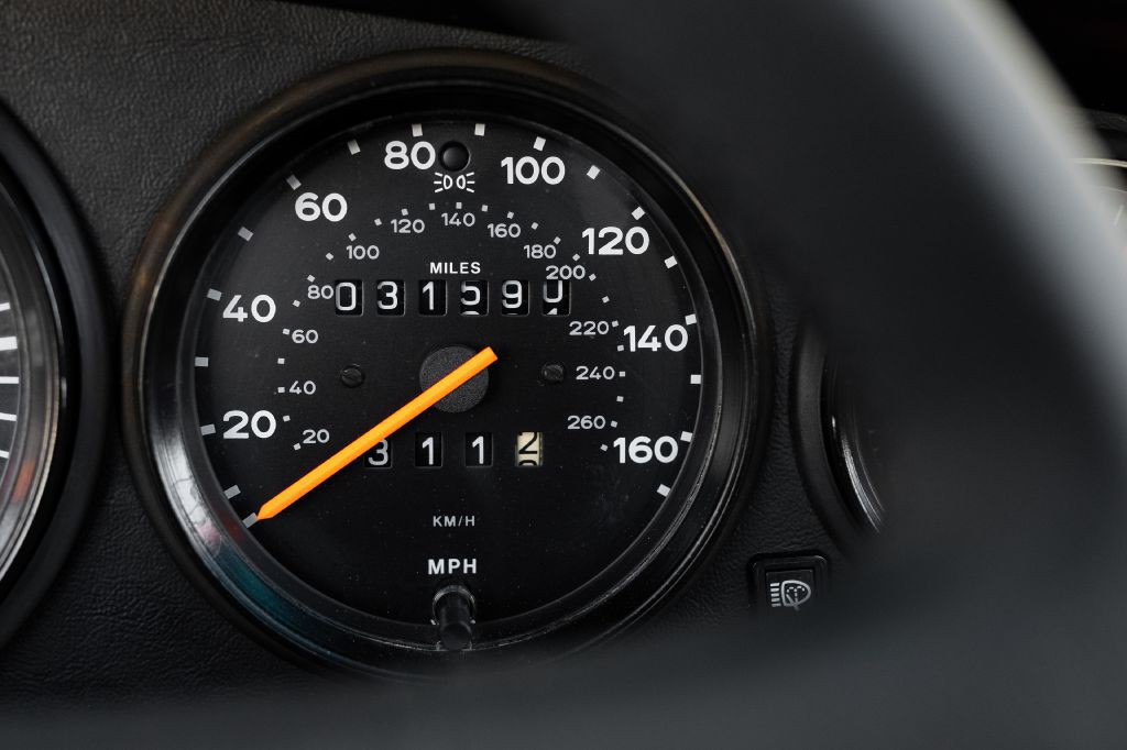 1989 Porsche 911 Image 49