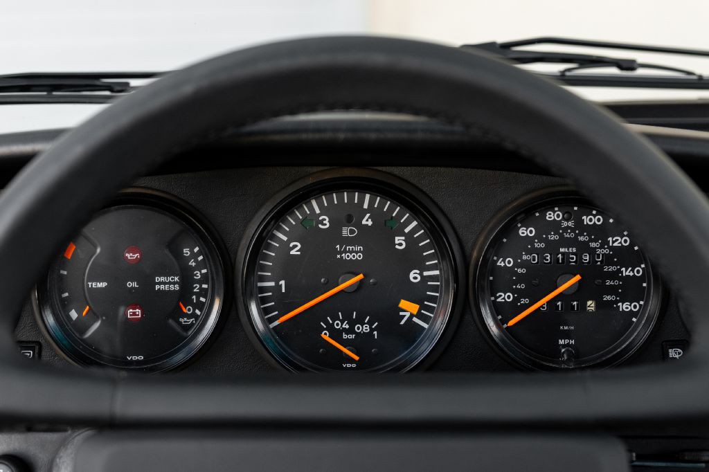 1989 Porsche 911 Image 54