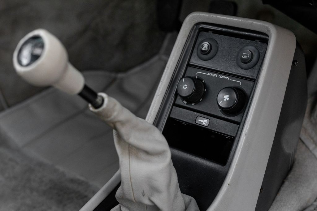 1989 Porsche 911 Image 66