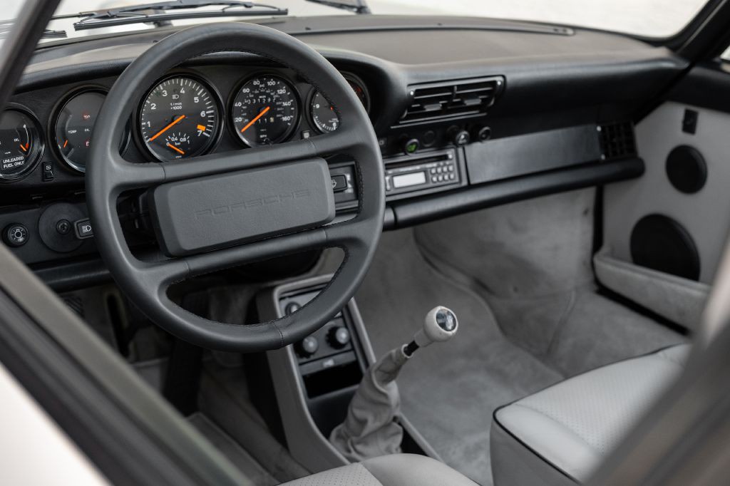 1989 Porsche 911 Image 73