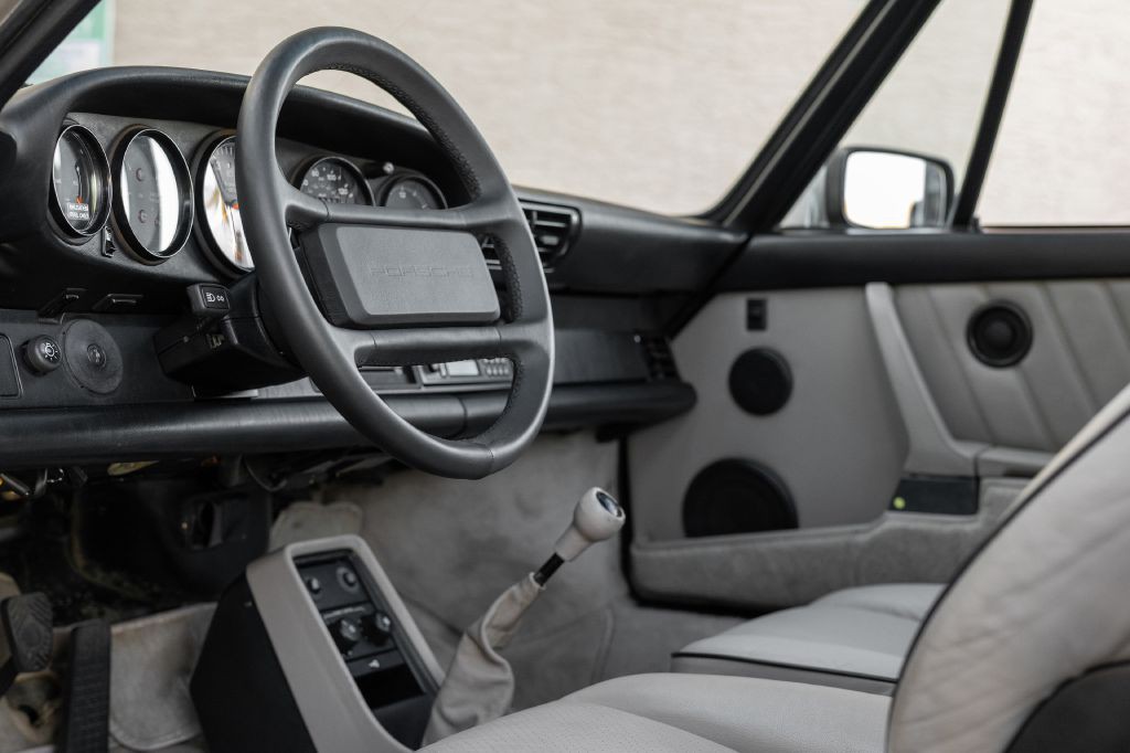 1989 Porsche 911 Image 75