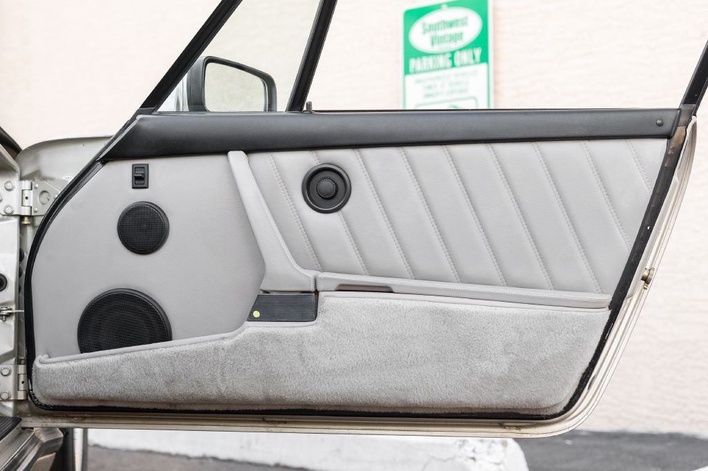 1989 Porsche 911 Image 81