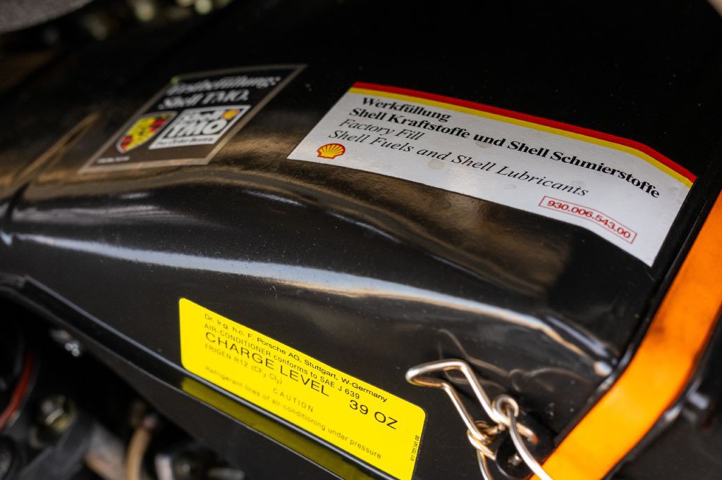 1989 Porsche 911 Image 95