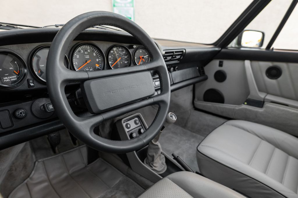 1989 Porsche 911 Image 117