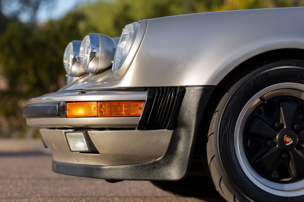 1989 Porsche 911 Image 137