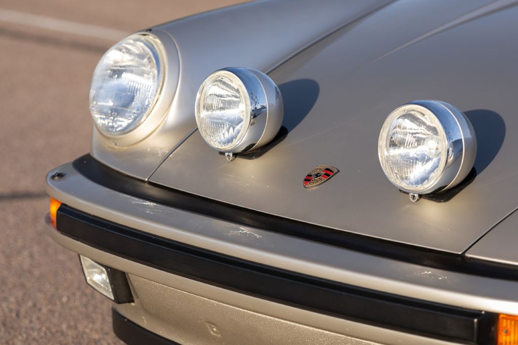 1989 Porsche 911 Image 139