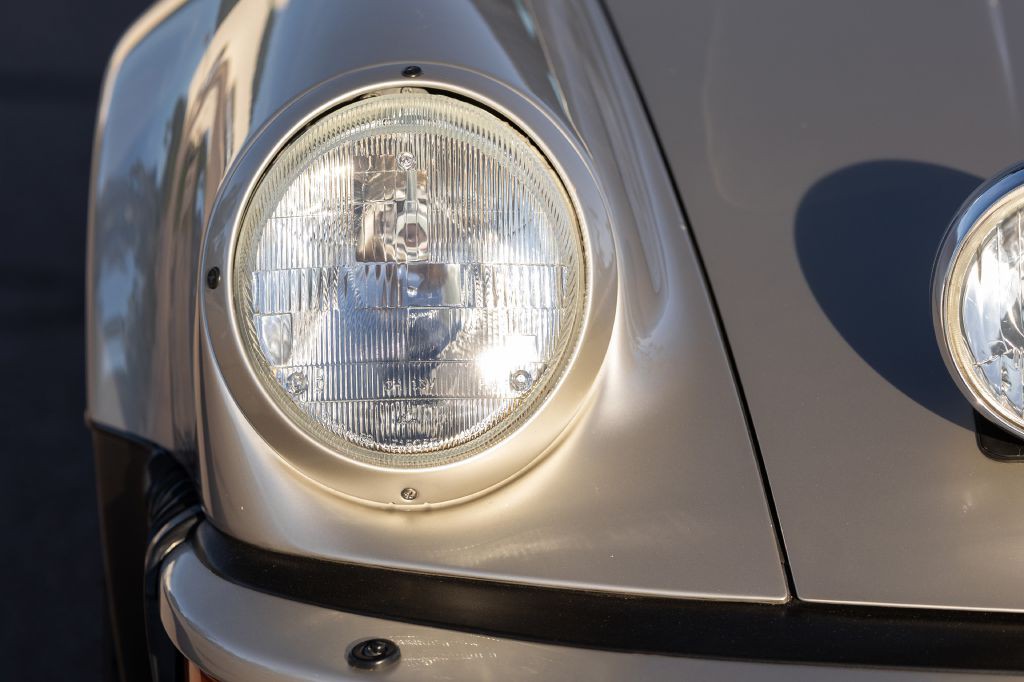 1989 Porsche 911 Image 144