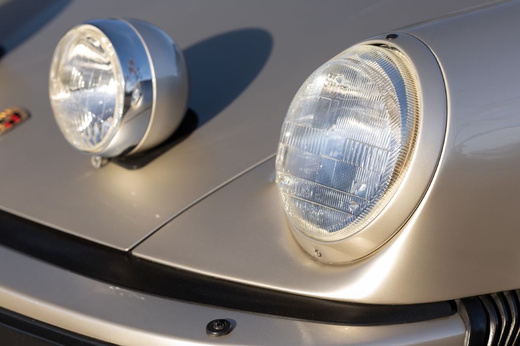 1989 Porsche 911 Image 146