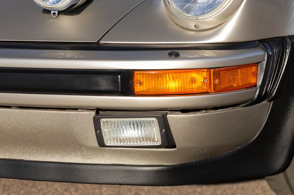 1989 Porsche 911 Image 147