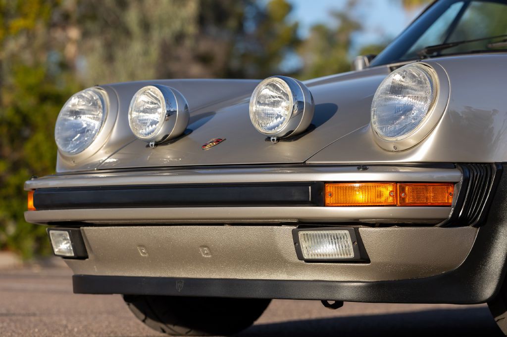 1989 Porsche 911 Image 148
