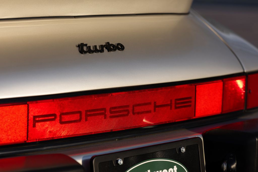 1989 Porsche 911 Image 177