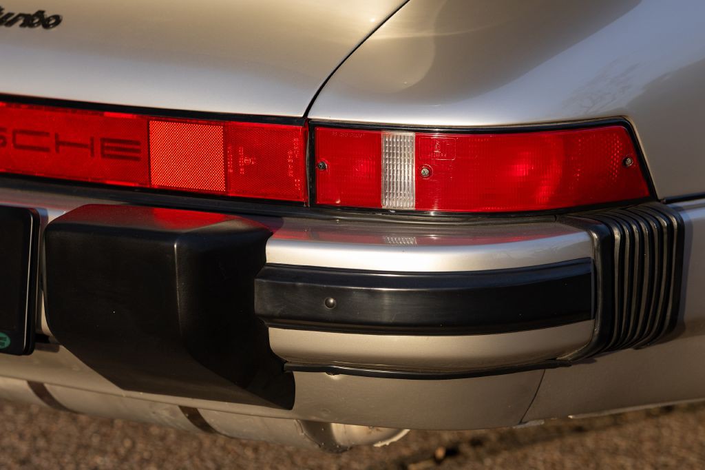 1989 Porsche 911 Image 179