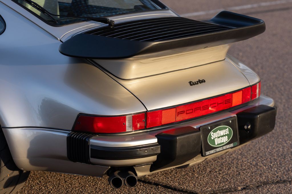 1989 Porsche 911 Image 183