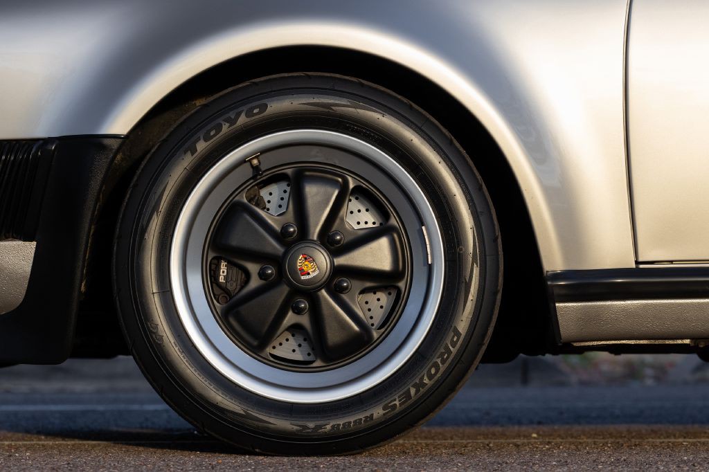 1989 Porsche 911 Image 201